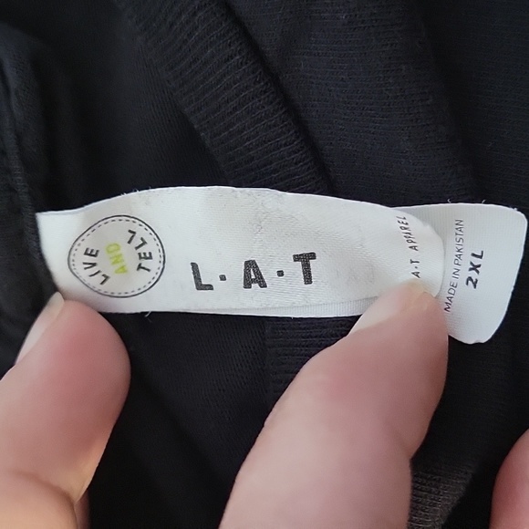 Disney themed 2XL black with white screenprinted Disney names Mickey Mouse ears - Picture 2 of 8